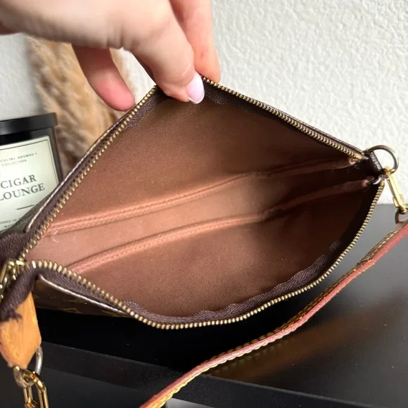 🌾AUTHENTIC Louis Vuitton Pochette with ORIGINAL LV strap🌾 - Picture 13 of 15